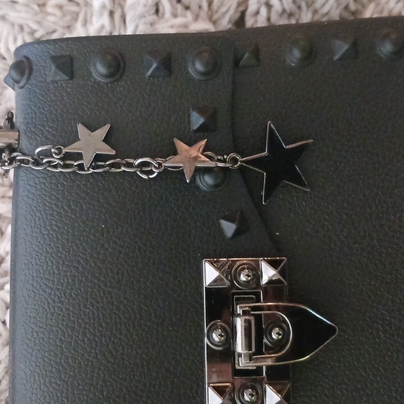 Black Plastic Satchel Bag - Picture 4 of 8